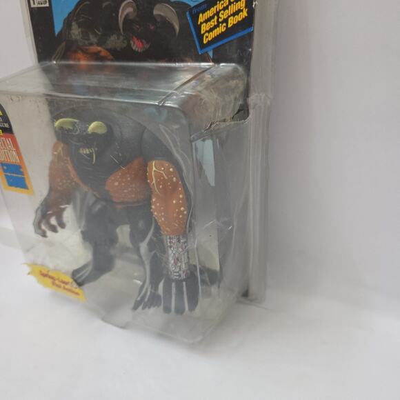 Spawn Tremor Ultra Action Figure 1994 Todd McFarlane Toys Comic Book Read - Picture 3 of 4